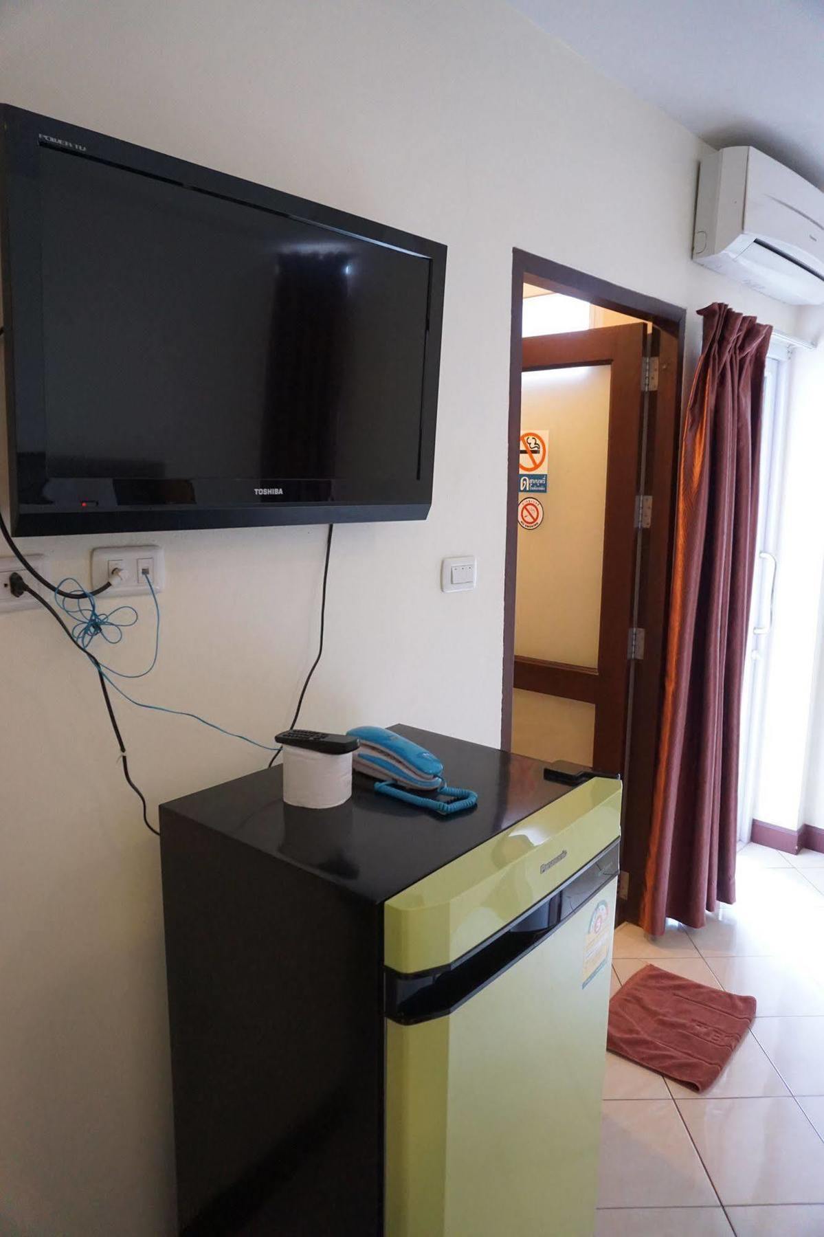 The One Residence Udon Thani Esterno foto