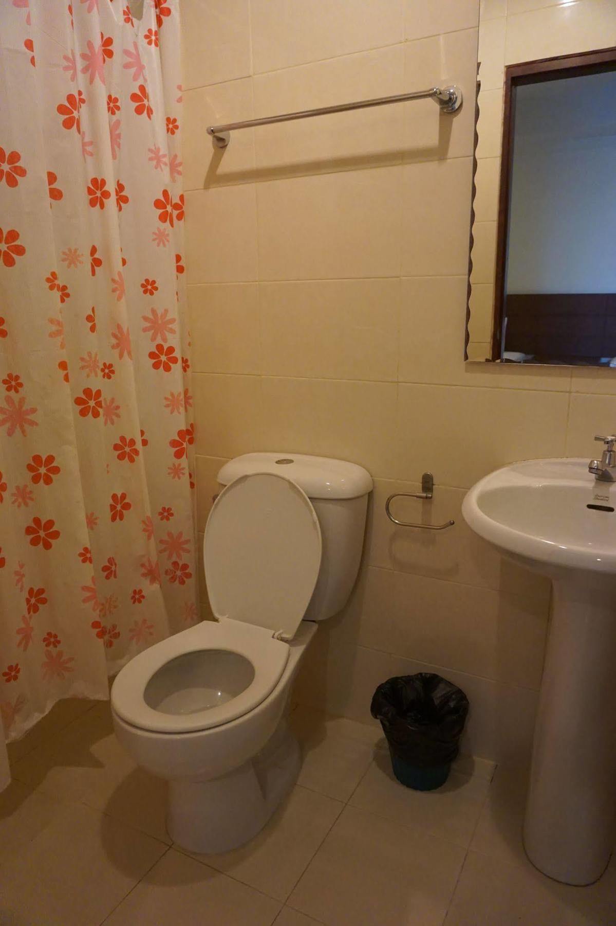 The One Residence Udon Thani Esterno foto