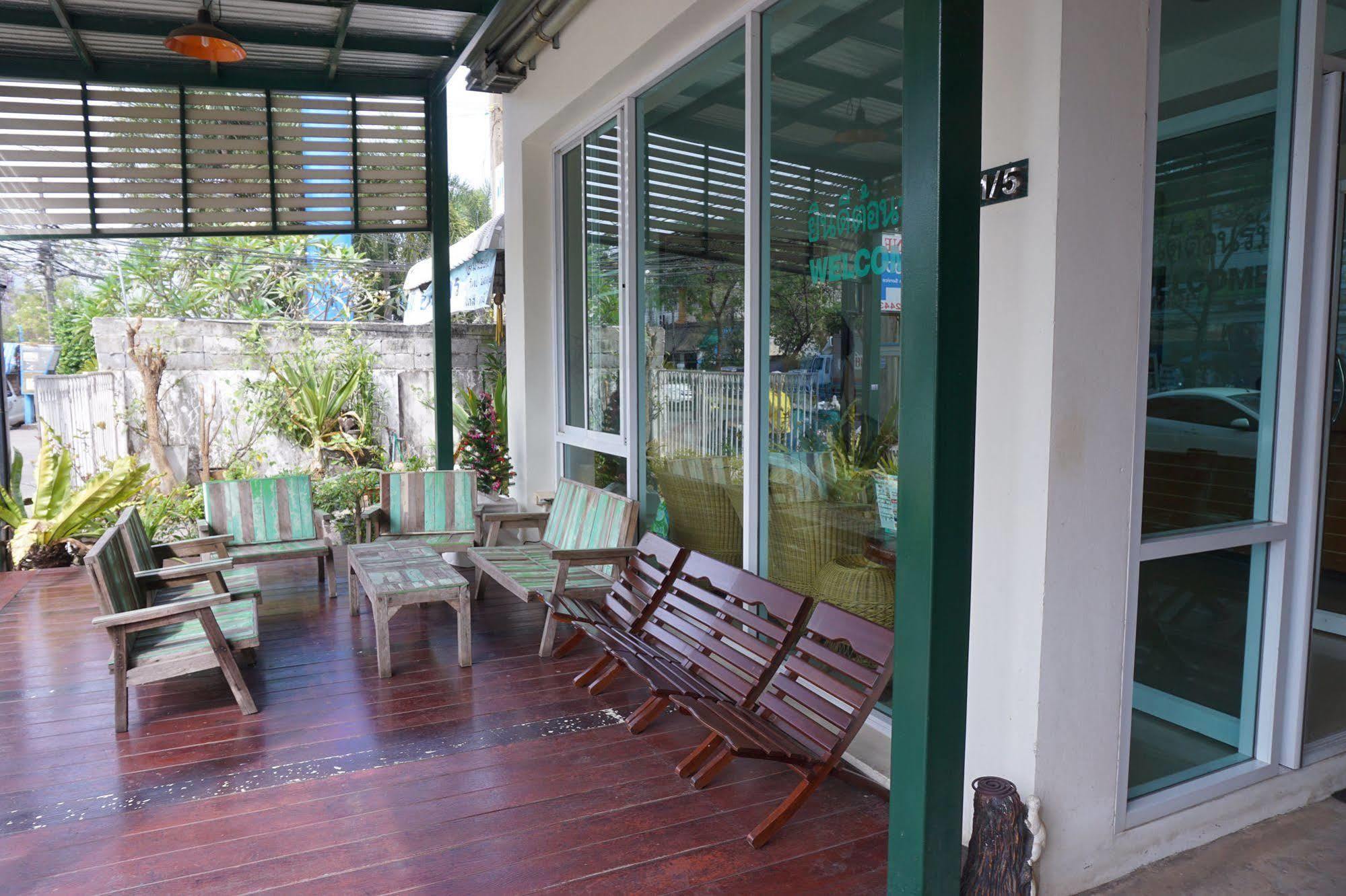 The One Residence Udon Thani Esterno foto
