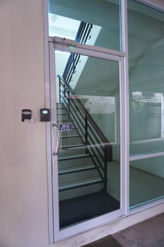 The One Residence Udon Thani Esterno foto